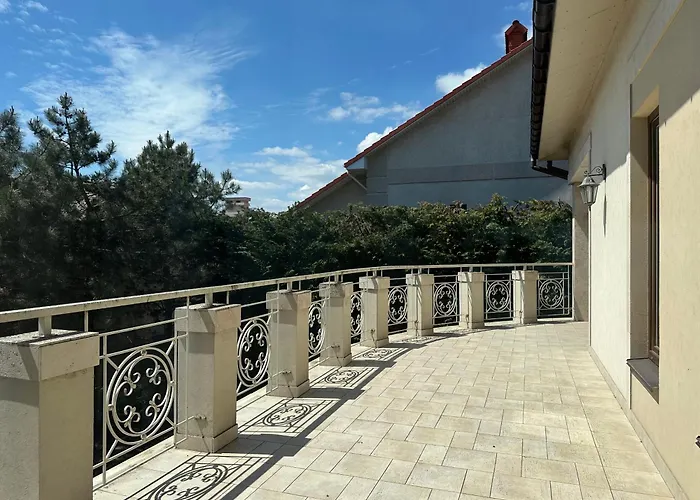 Cozy Family Villa Odessa